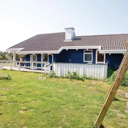 Four-bedroom Holiday In Løkken