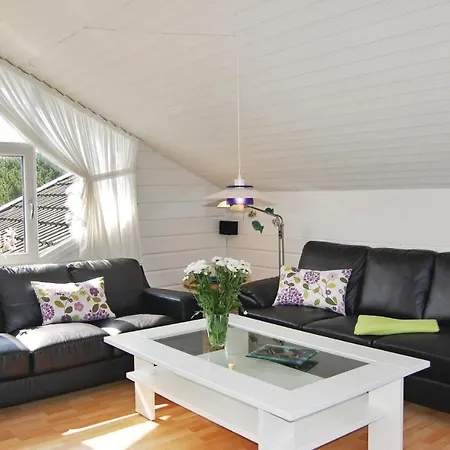 Four-bedroom Holiday In Prázdninový dům Løkken